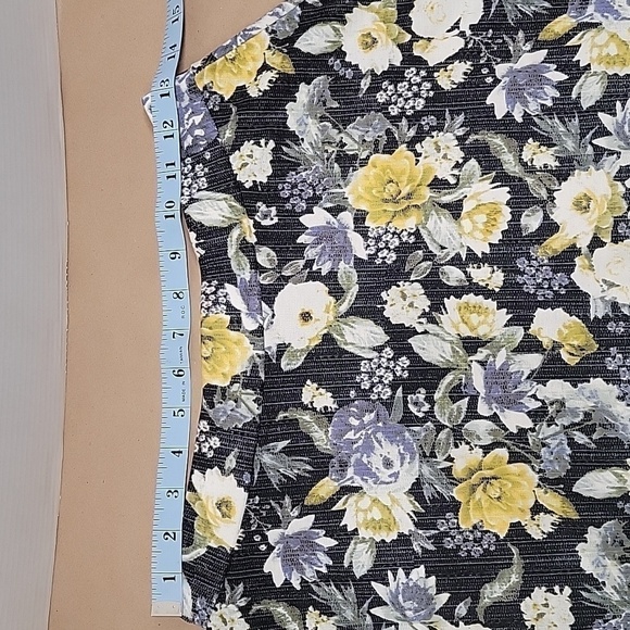 H&M Floral Skirt, Size S, Excellent Condition - Picture 2 of 7